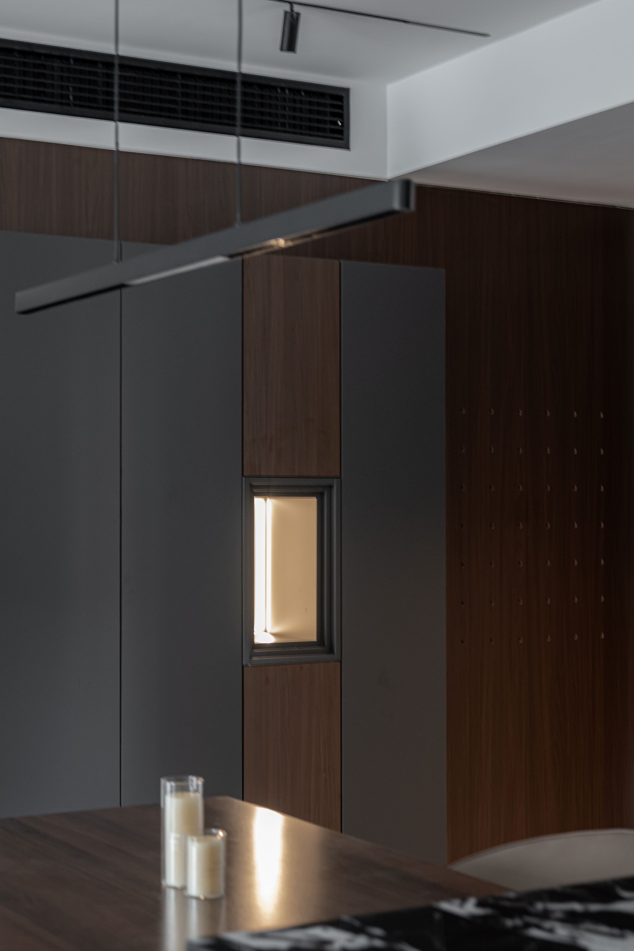 Warmes Lichtkonzept in einem Innenraum von Sentido Interiors